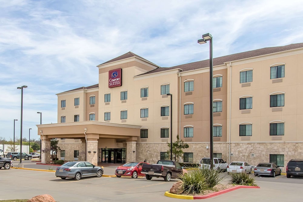 Comfort Suites Lawton Near Fort Sill 1/56
