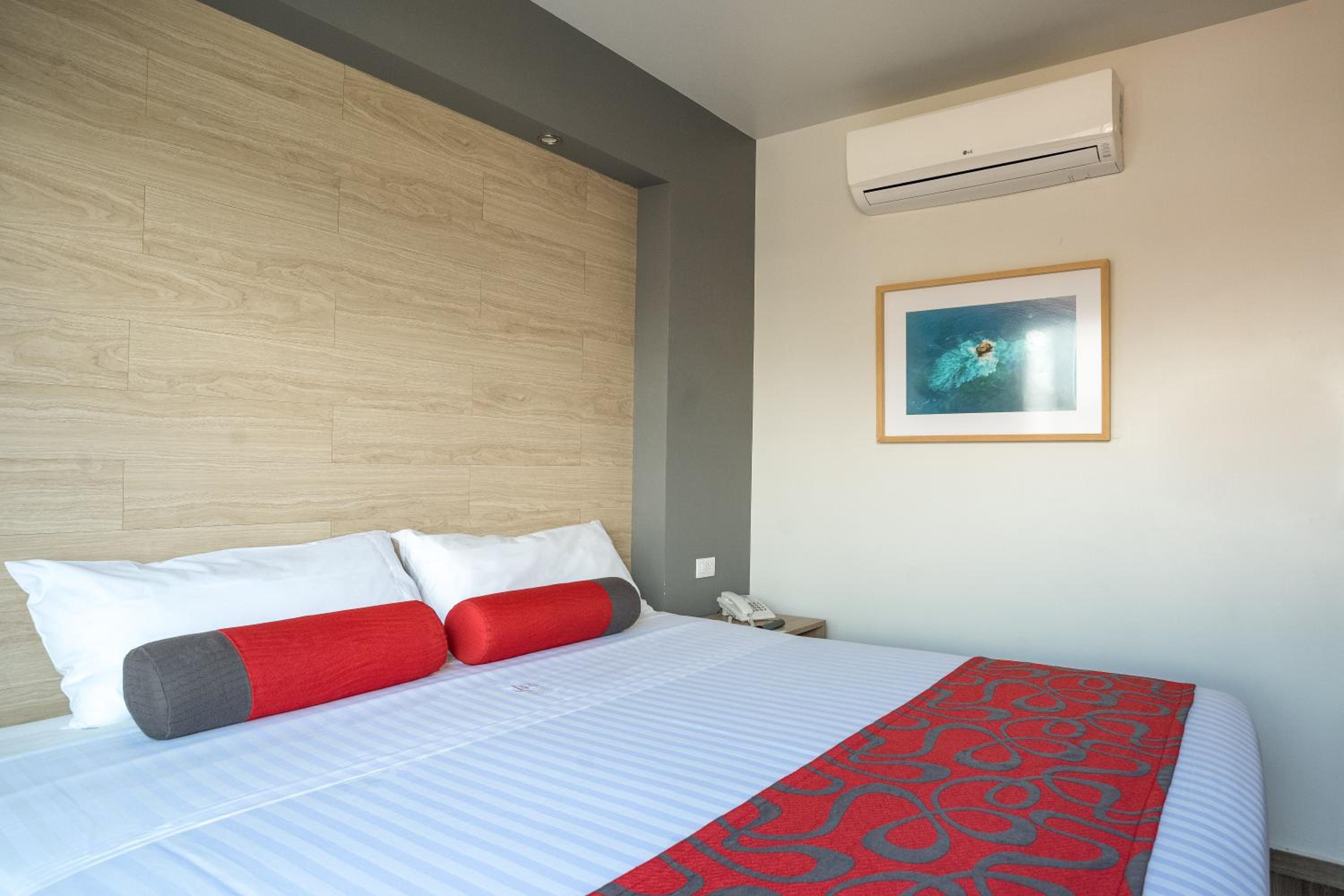 Room, King Bed