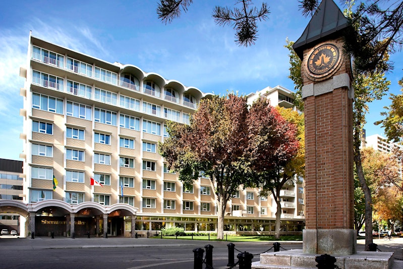 Sheraton Cavalier Saskatoon Hotel 82/83