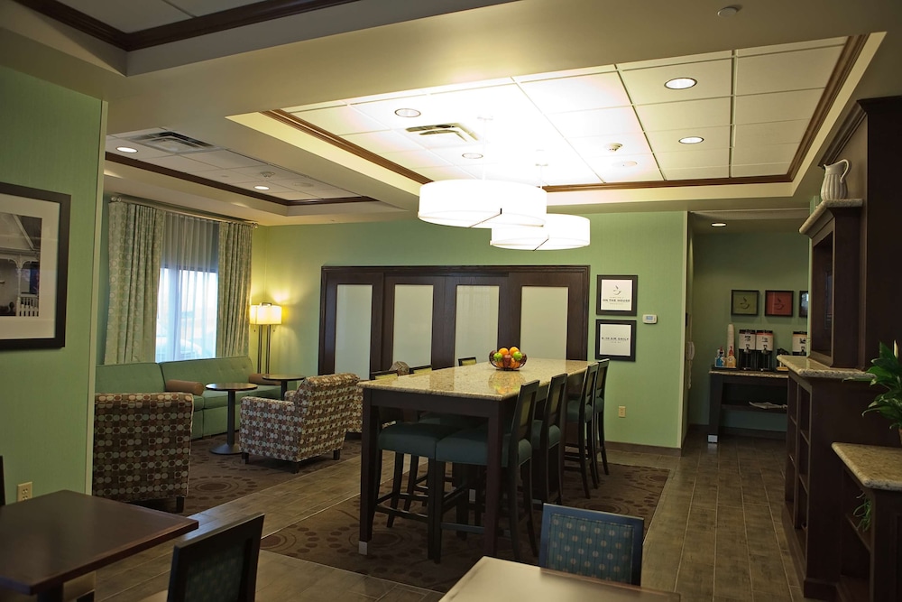 Hampton Inn Colby 34/39