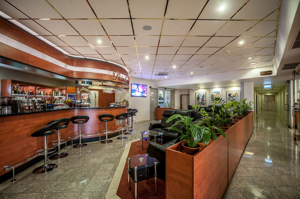 Hotel Gwarna 29/50
