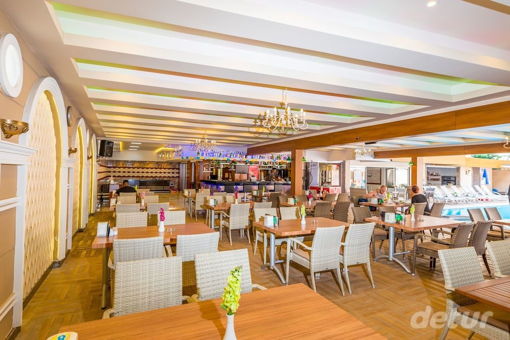 Lavinia Apart Hotel 52/66