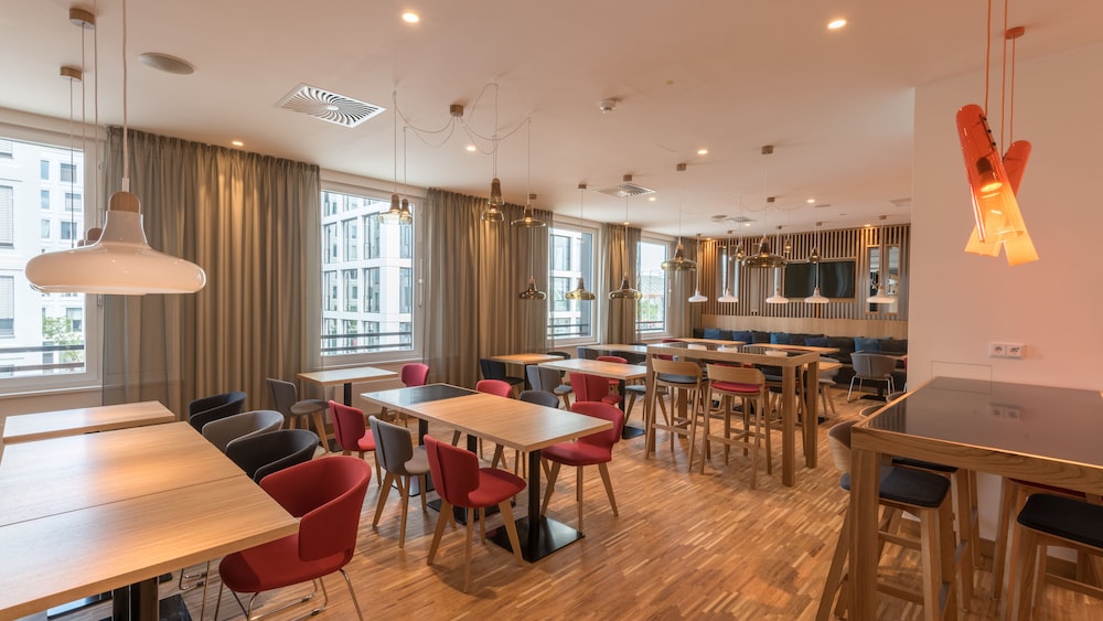 Holiday Inn Express MUNICH CITY WEST 58/80