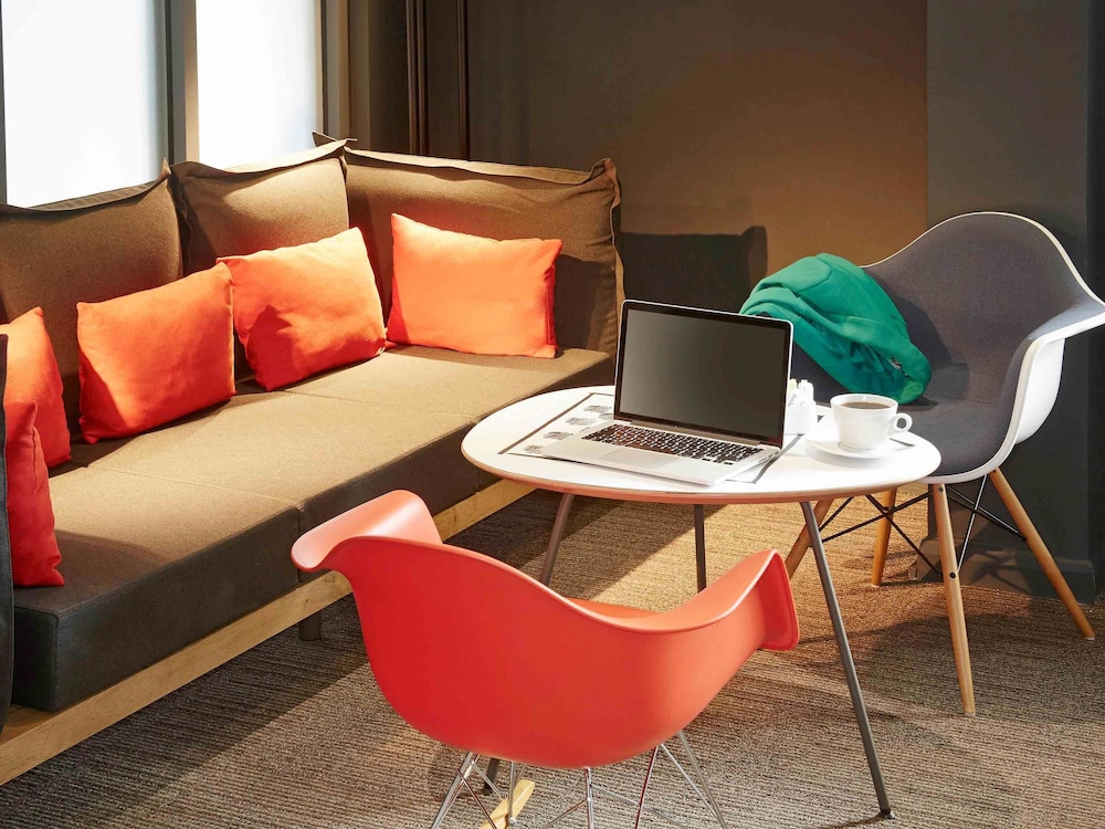 Ibis London Stratford 27/47