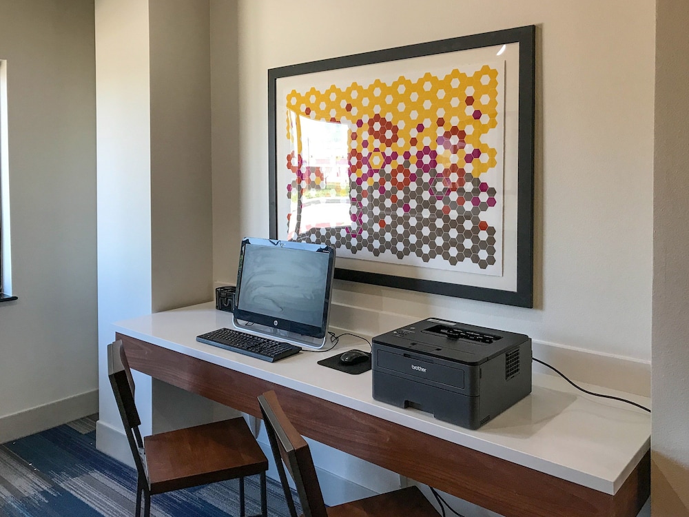 Holiday Inn Express Hotel And Suites Lubbock West 53/57