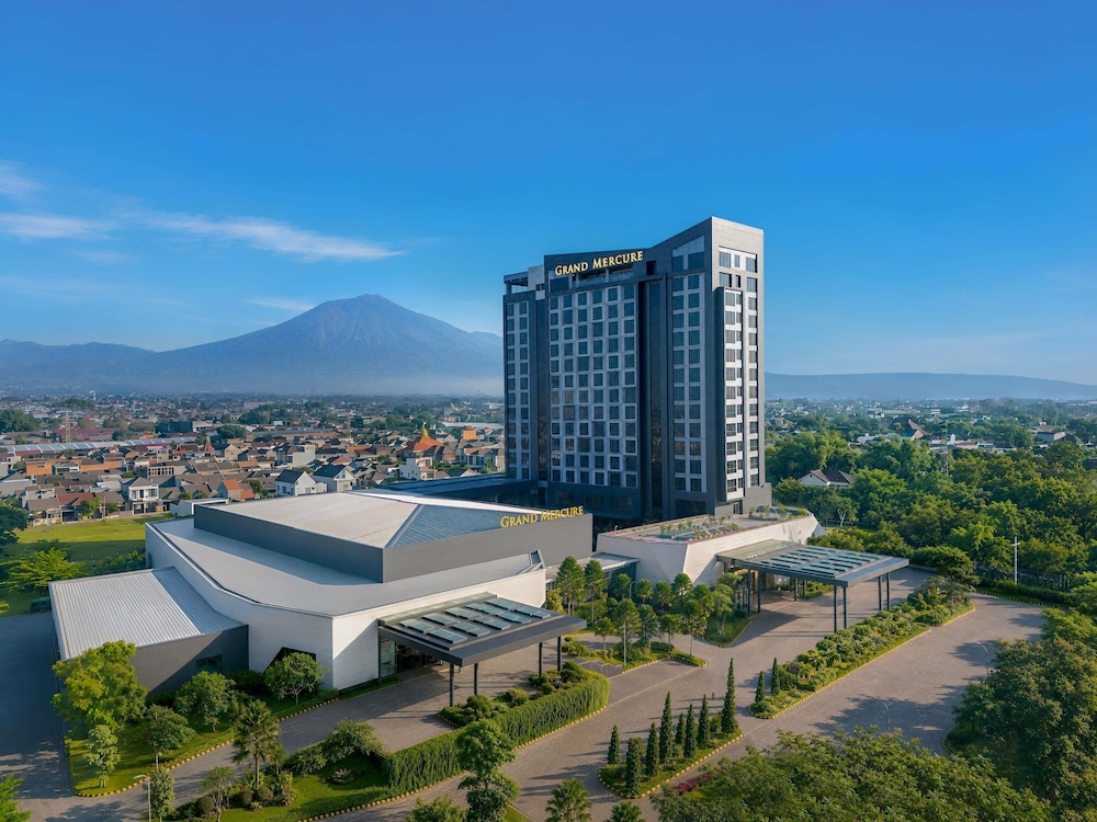 Grand Mercure Malang 4/67