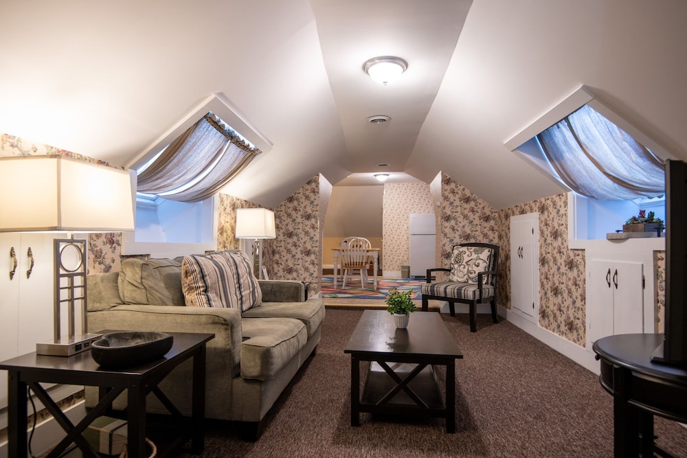 Bar Harbor Manor 52/68