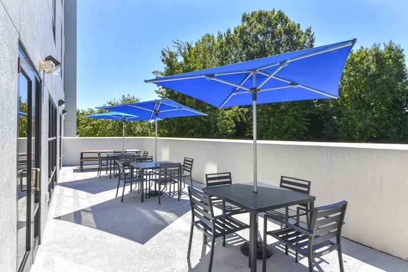 Hampton Inn & Suites Burlington NC 45/66