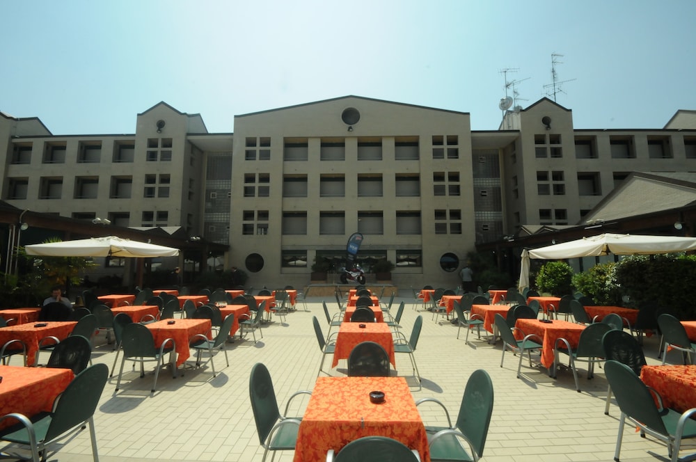 Club Hotel Dante Cervia 60/70