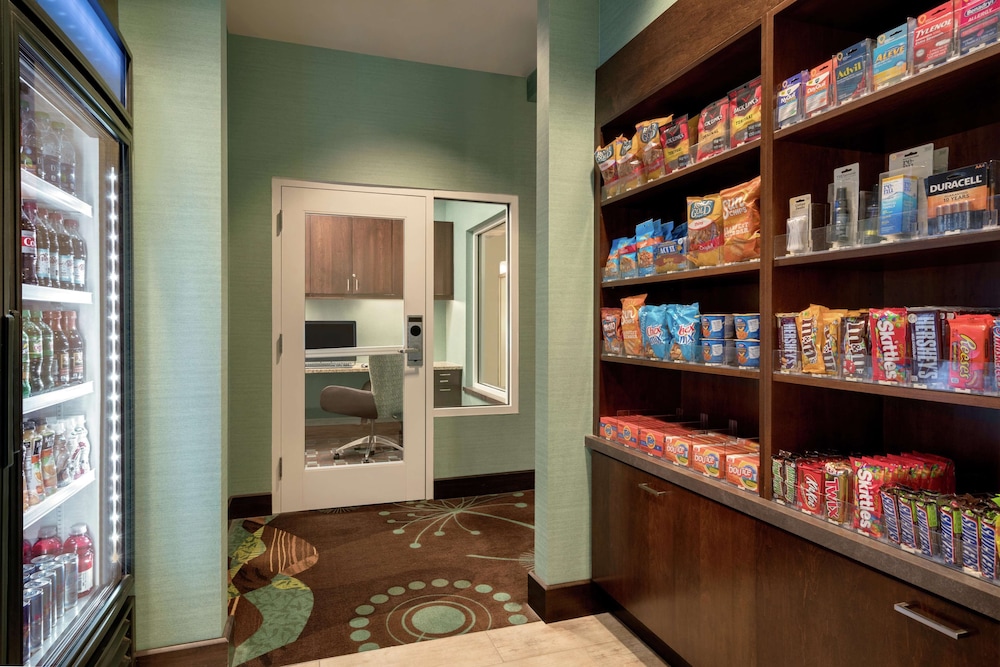 Hampton Inn & Suites Wilmington Christiana 7/62