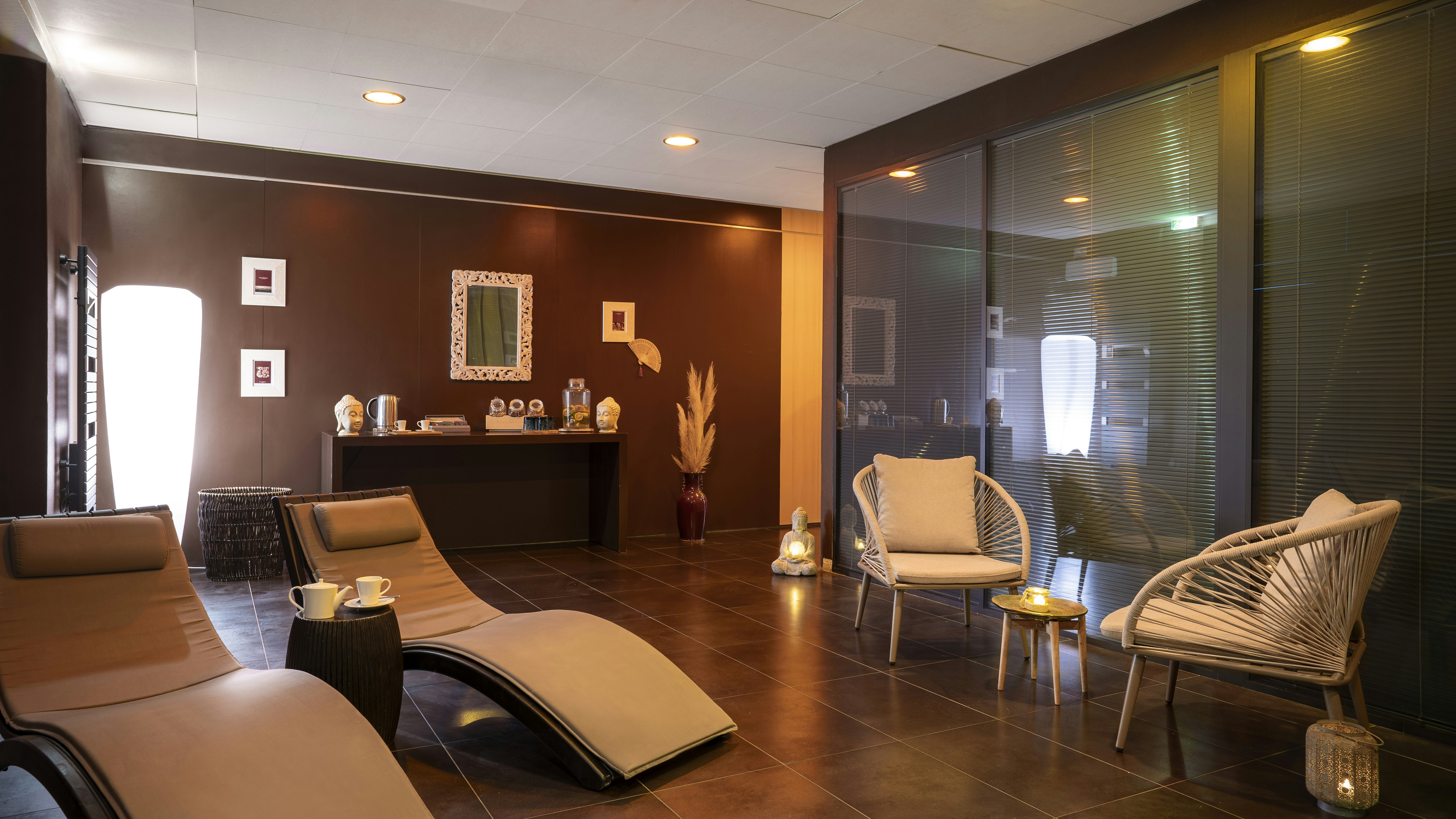 Residhome Suites Paris Senart 48/72
