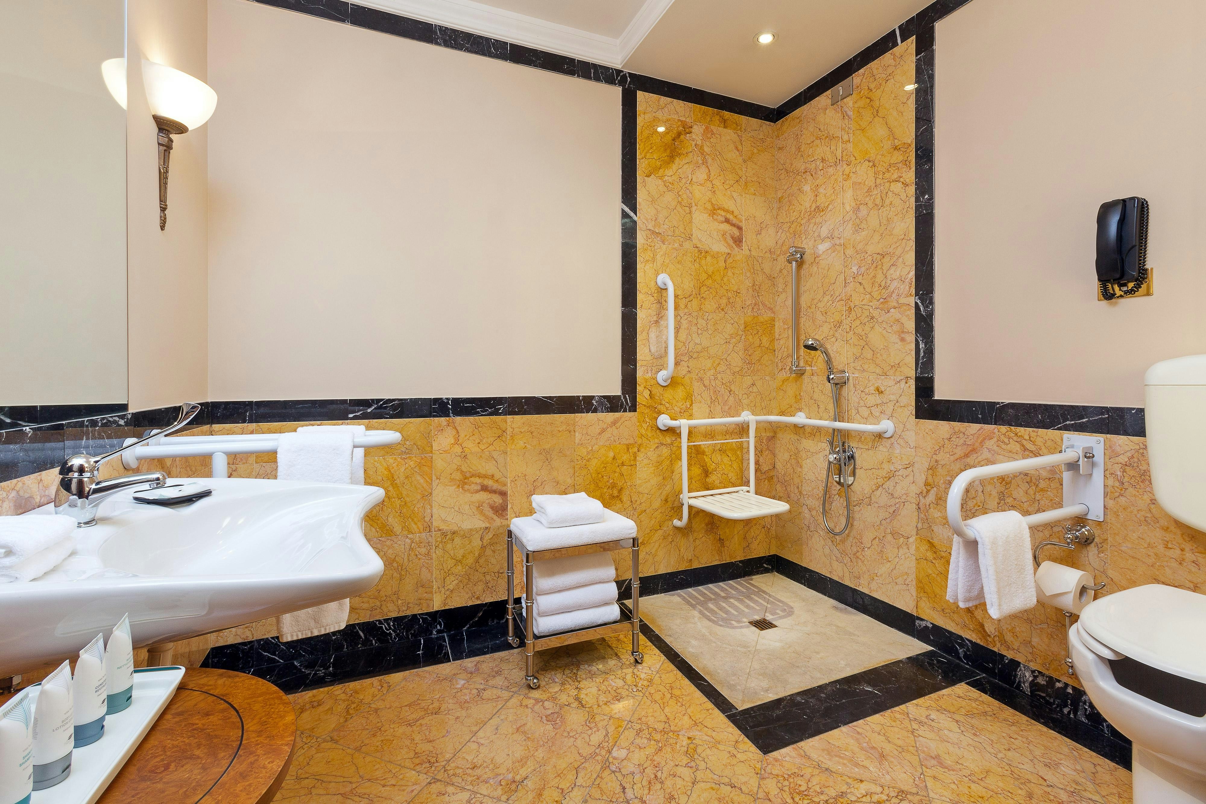 غرفة بسرير مزدوج، The Westin Excelsior Roma 7/8