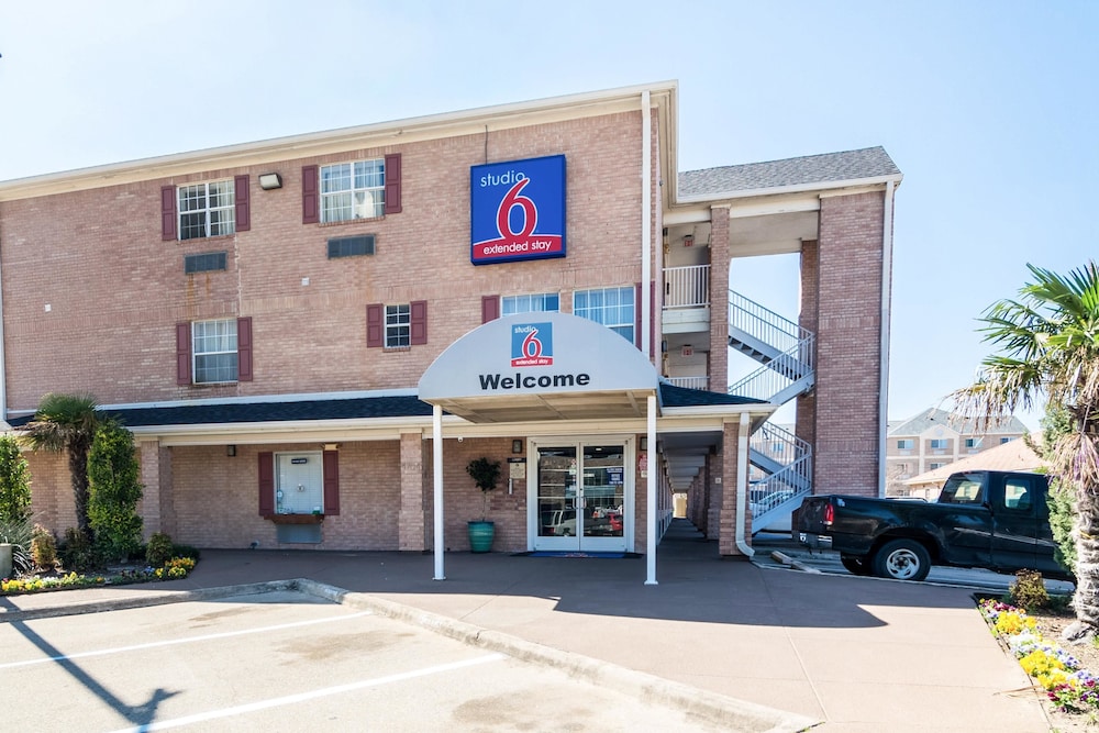Studio6 Plano, TX - Dallas - Plano Medical Center 53/60