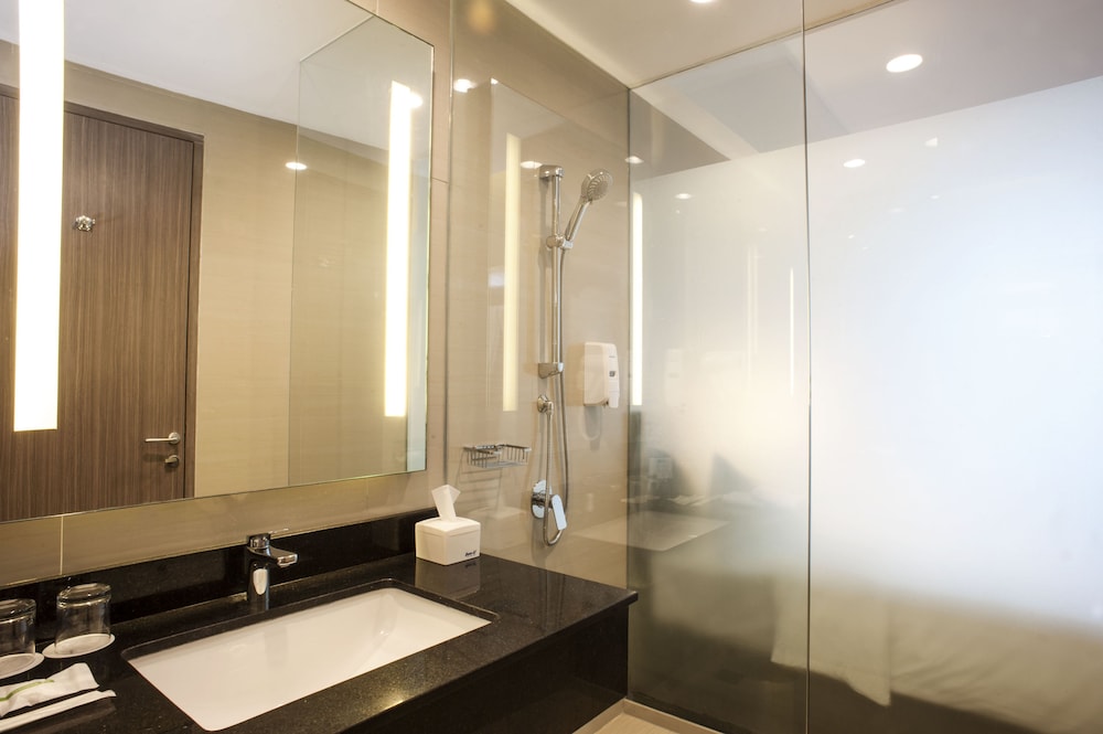 Holiday Inn Express Surabaya Centerpoint by Ihg 21/81