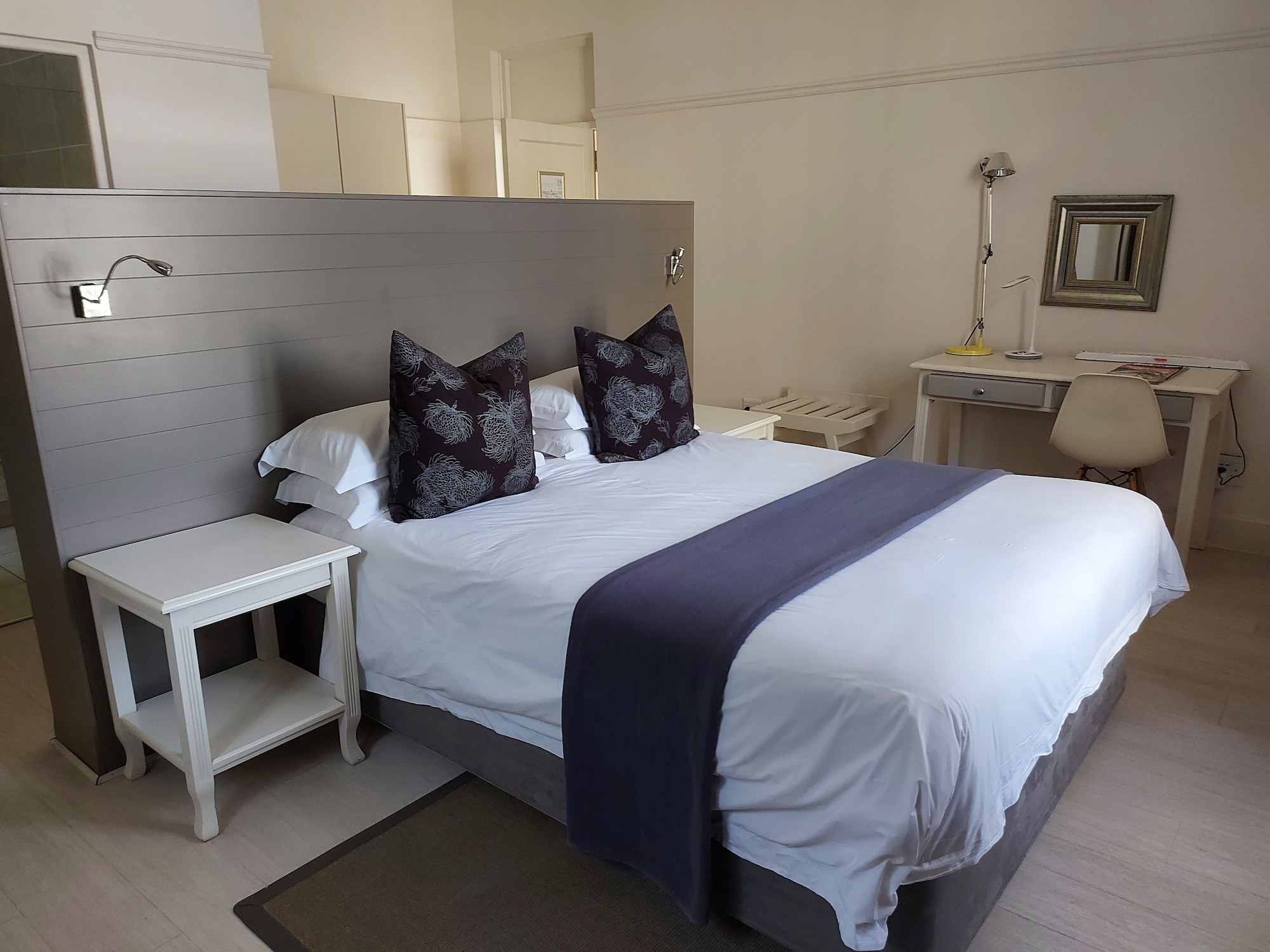 جناح فاخر بسرير كينج، The Hampton Exclusive Guest House 2/3