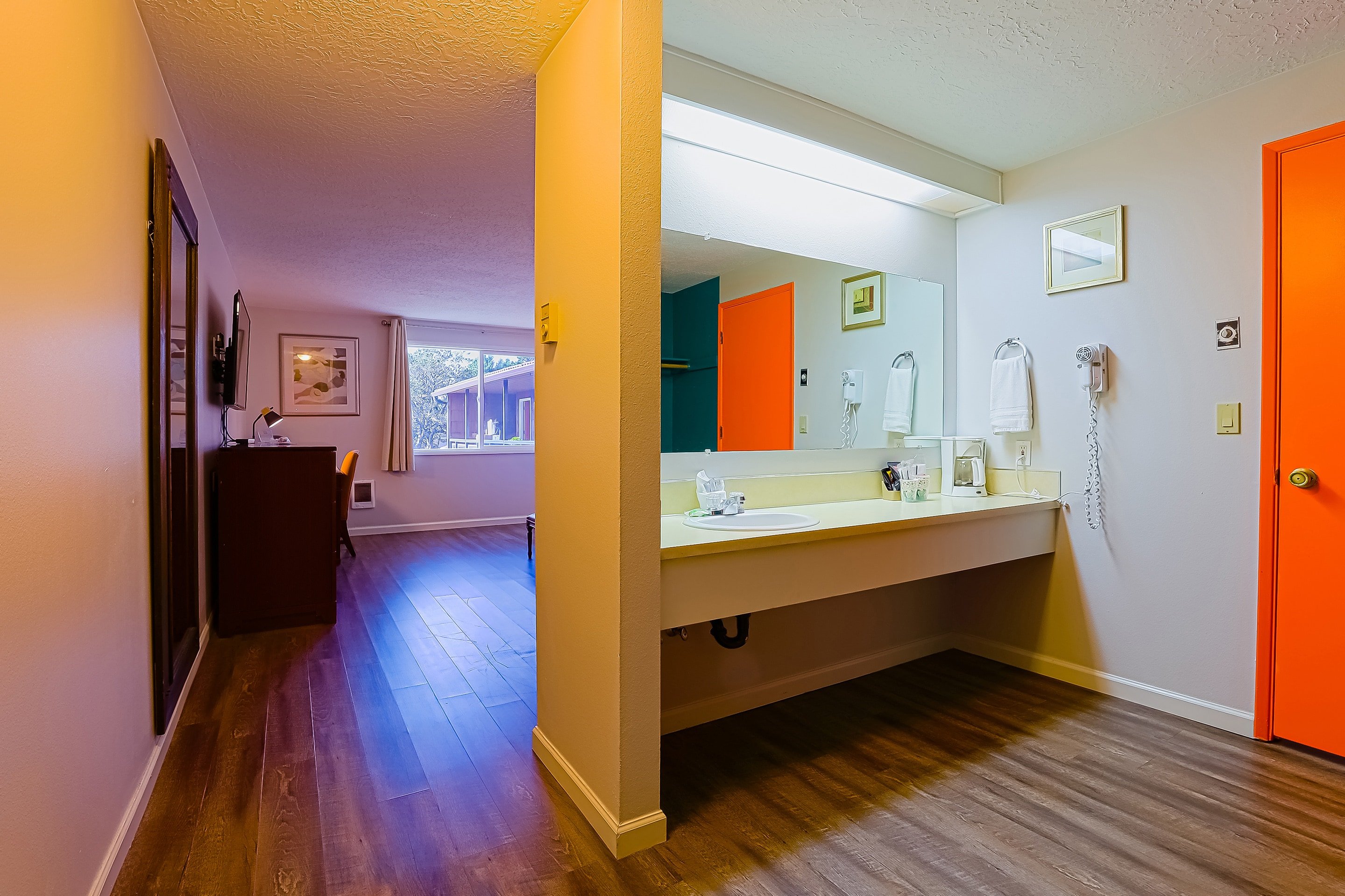 Coast River Inn by OYO Seaside 37/38