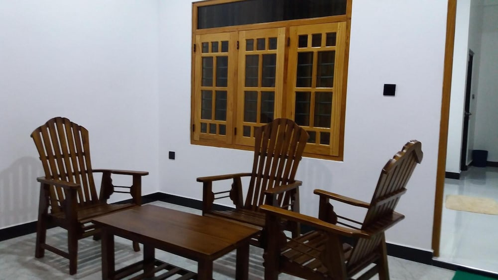 Sea Zone Hotel Nilaveli 33/49