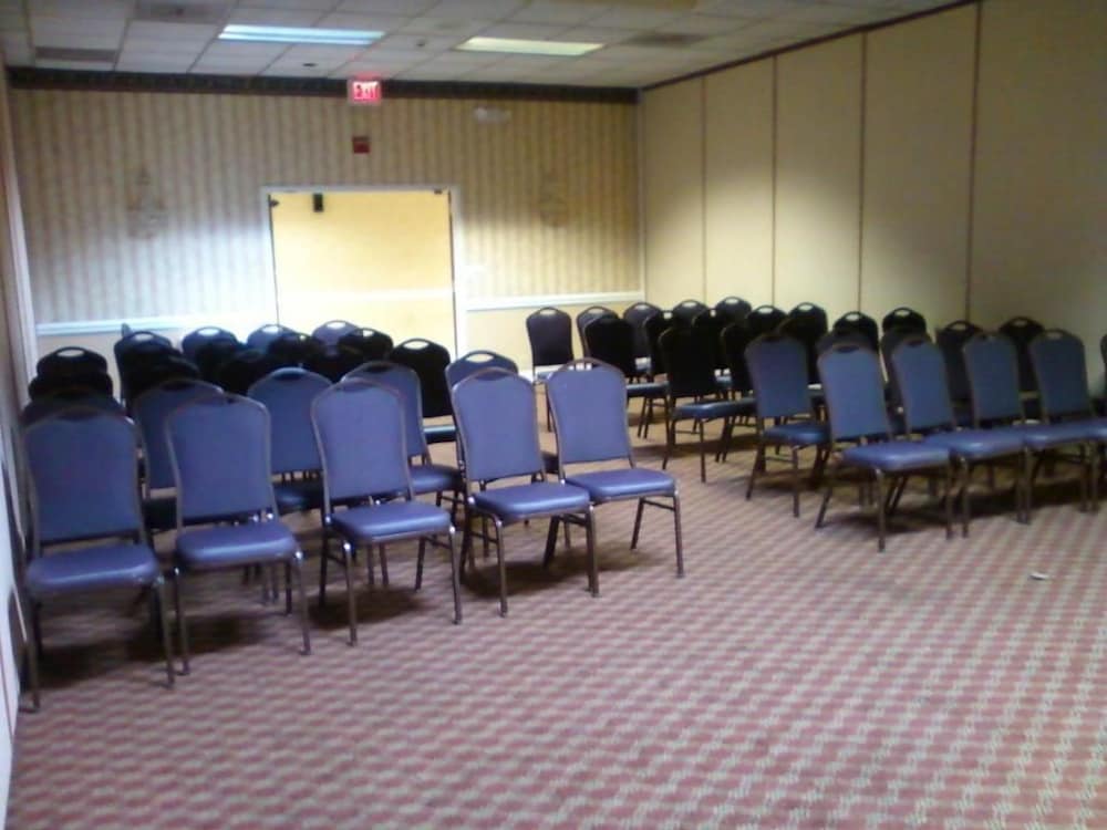 Motel6 Rock Hill, SC - Cherry Road 28/34
