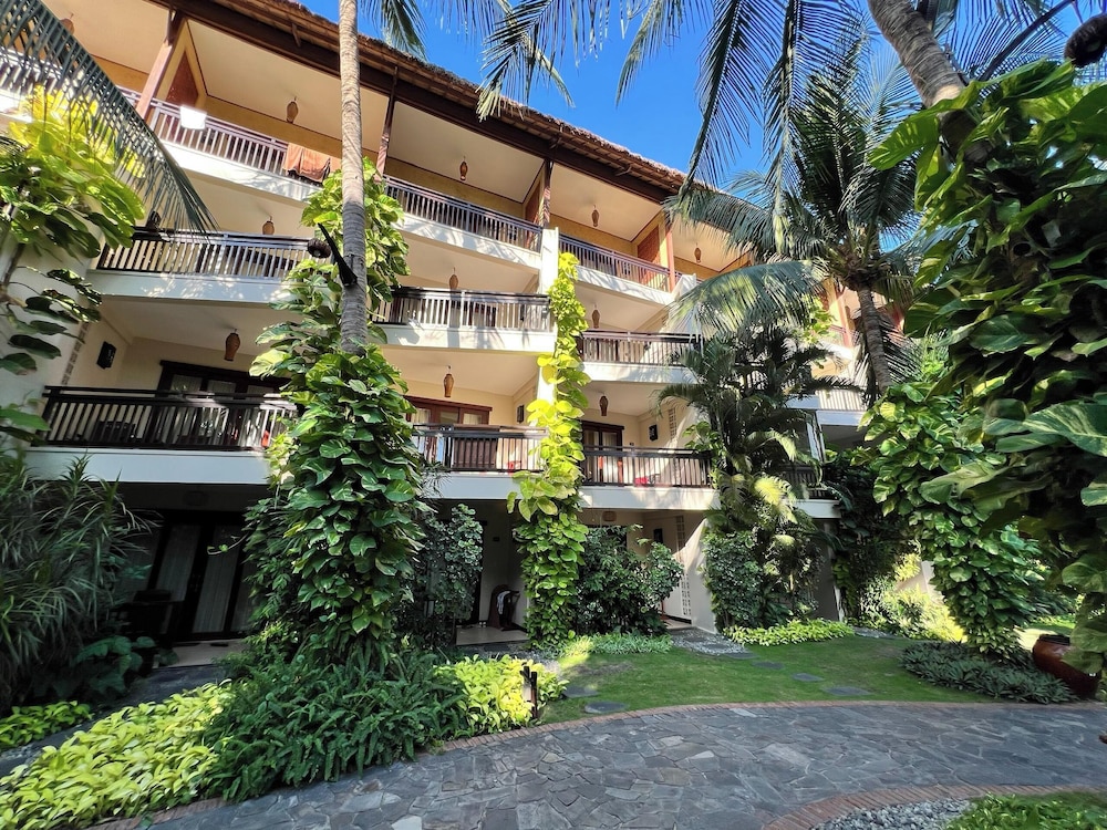 Bamboo Village Beach Resort and Spa 4/45