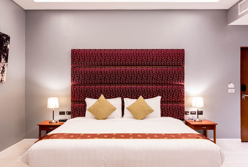 Sky, Suite, Double Bed, Plunge Pool