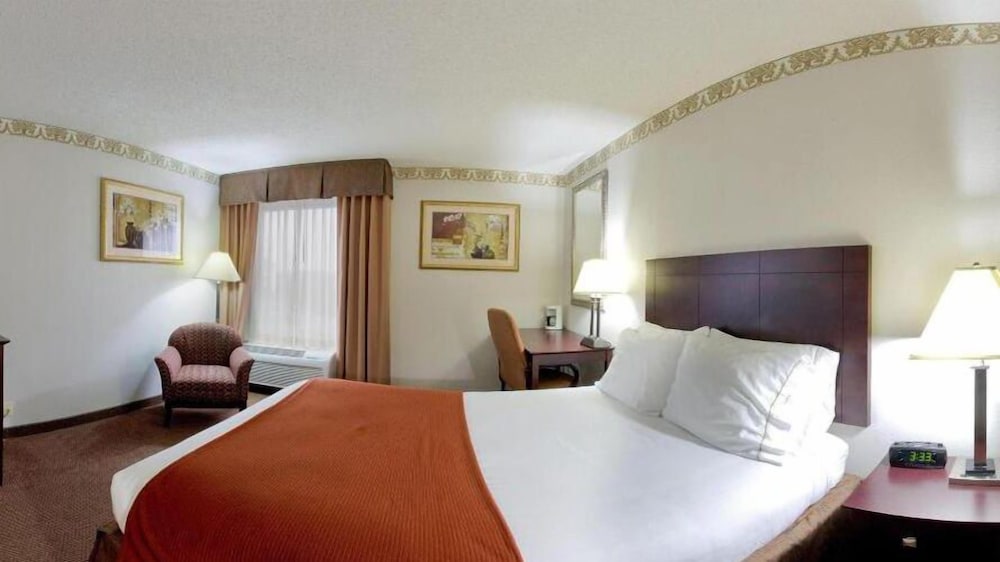 Holiday Inn Express Atlanta W(I-20)Douglasville 3/40