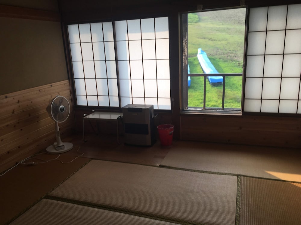 Futago Cabin 23/50