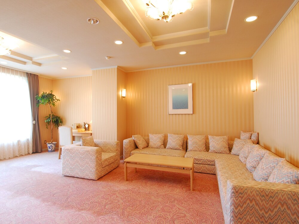 Hanabishi Hotel 47/70