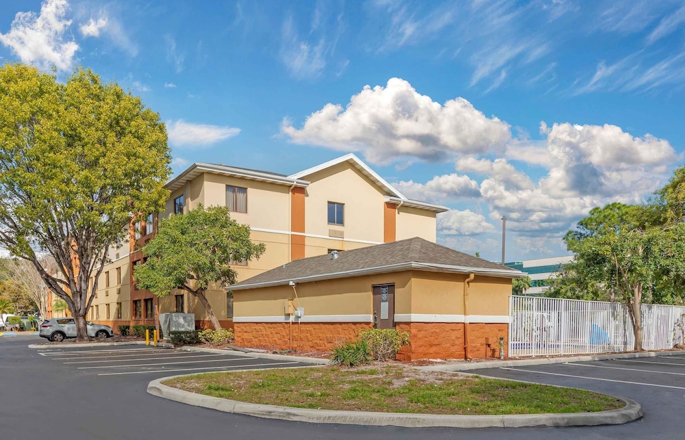 Extended Stay America Fort Lauderdale Cypress Crk 6th Way 43/48