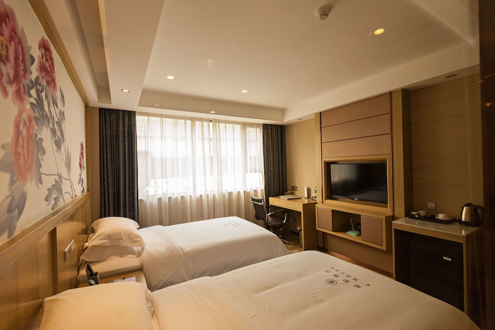 XingHe Hotel East Railway Branch 7/22