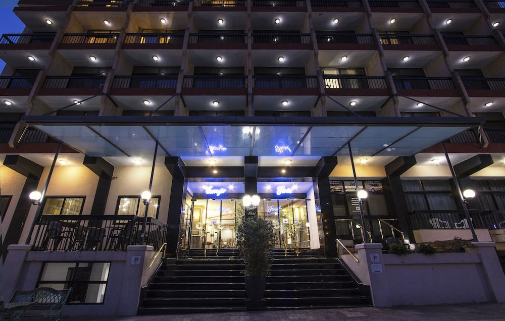 Canifor Hotel in ST. PAULS BAY