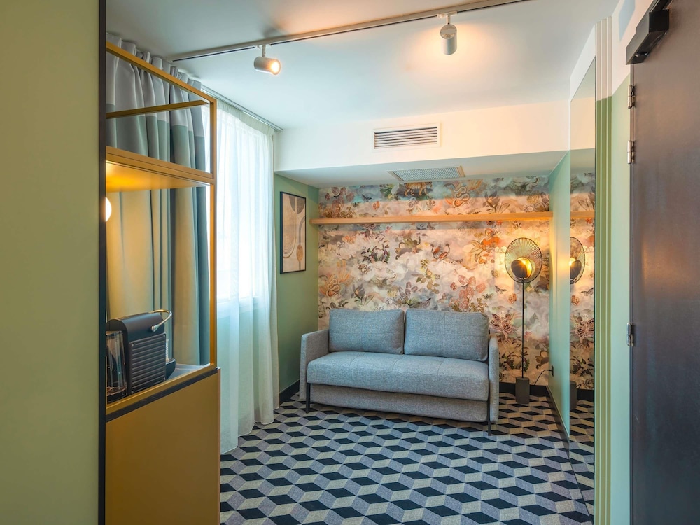 Splendid Hotel Lac d Annecy, Handwritten Collection 32/50