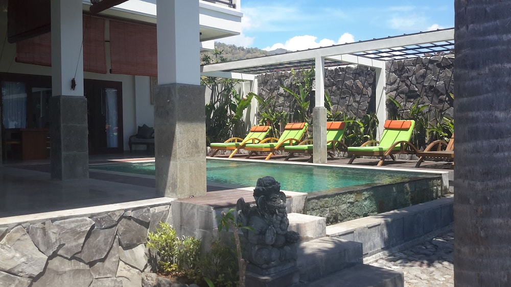 Amed Beach Villa 18/49