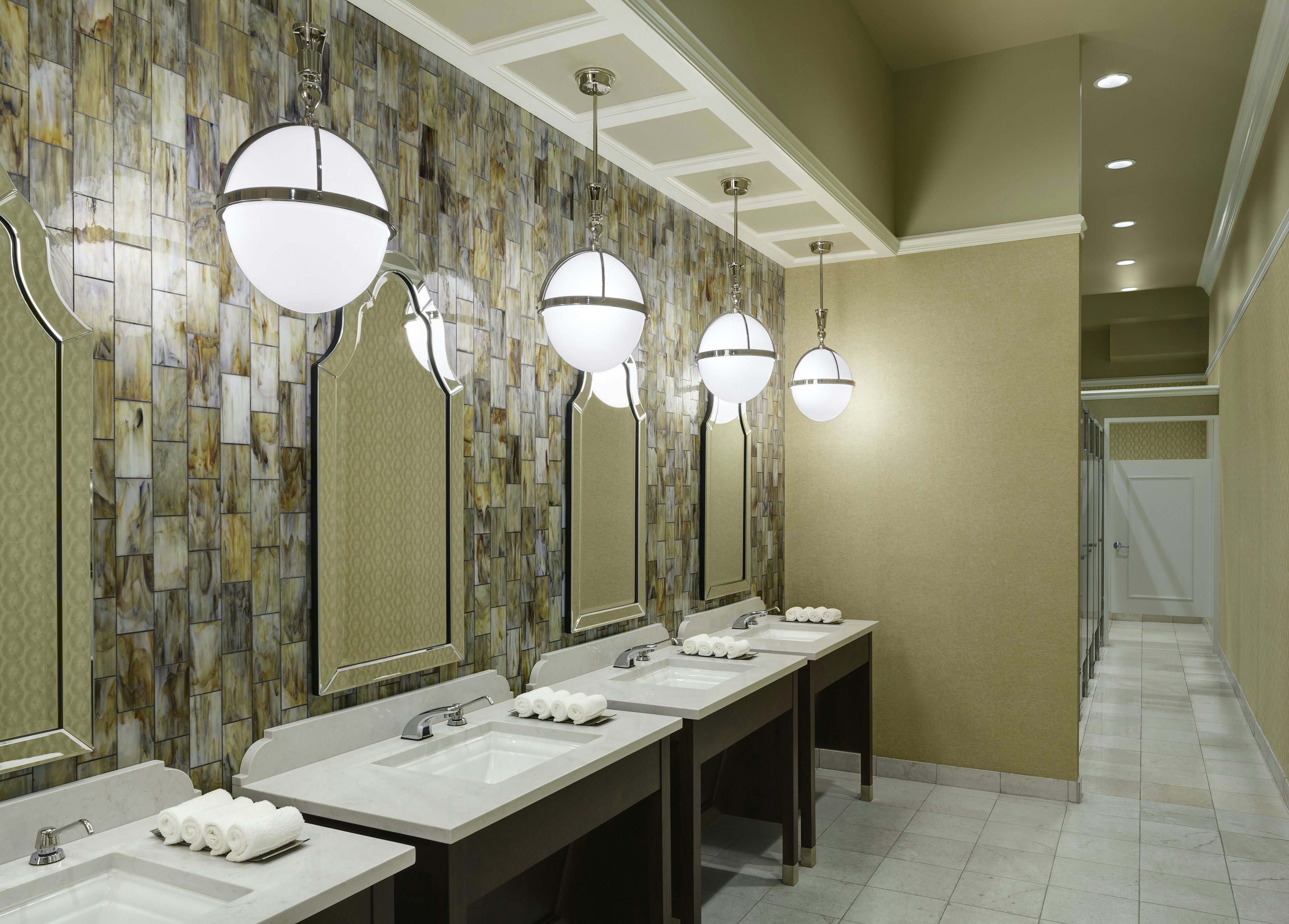 St. Louis Union Station Hotel Curio Collection By Hilton 82/82