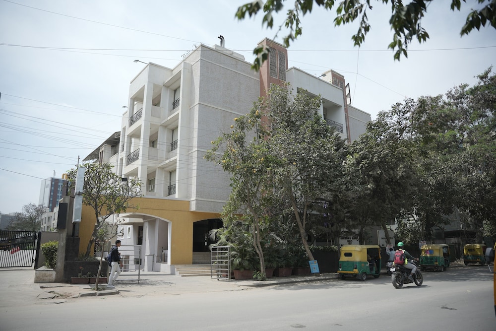 NAGARJUNA SUITES 38/43
