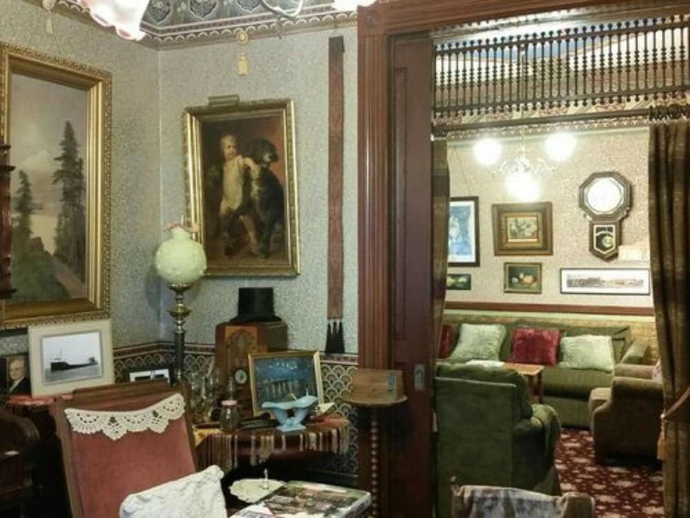 Geiger Victorian Bed and Breakfast 14/25