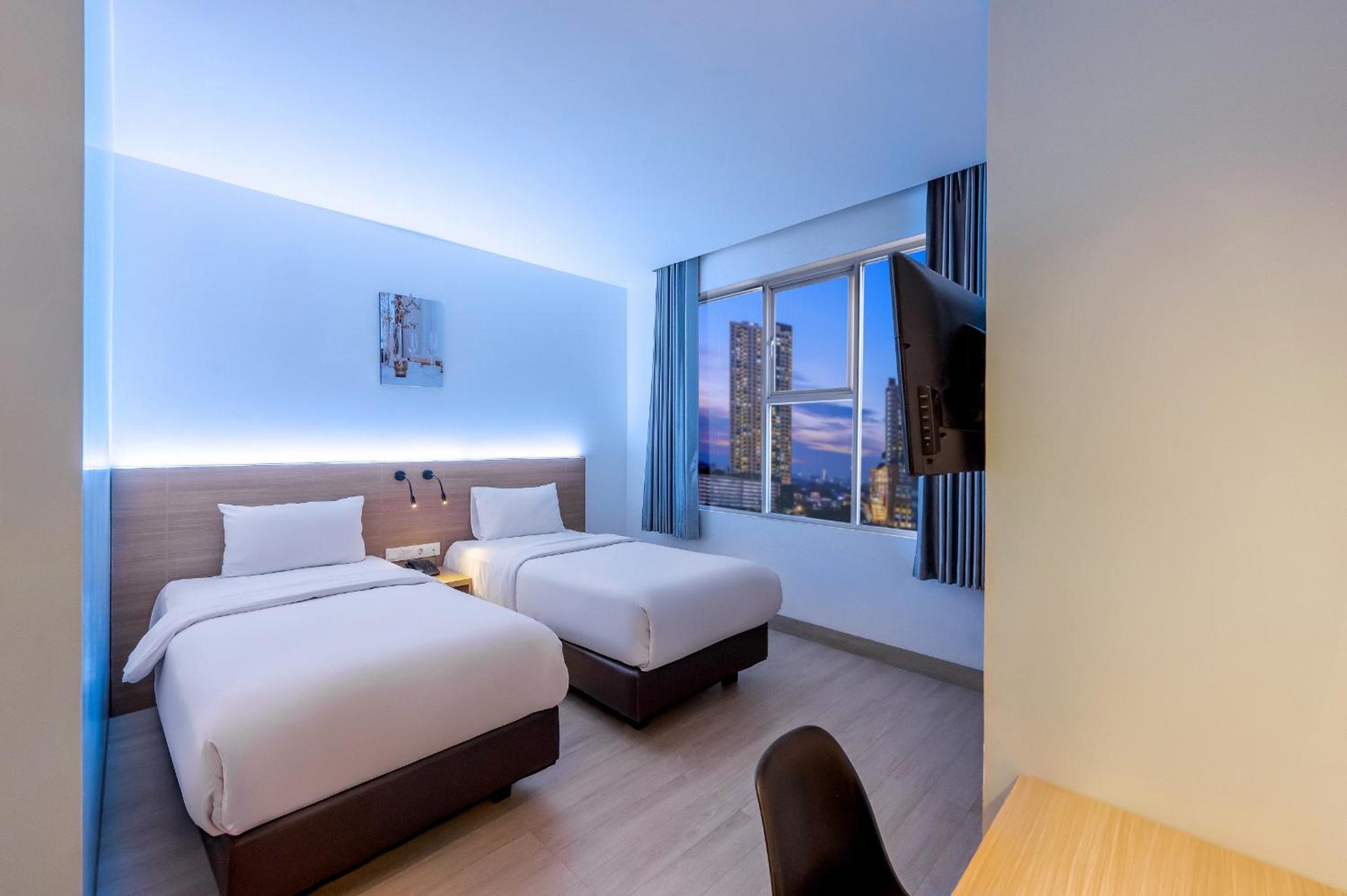 Superior, Double or Twin Bed, Grand Thamrin Hotel 7/10
