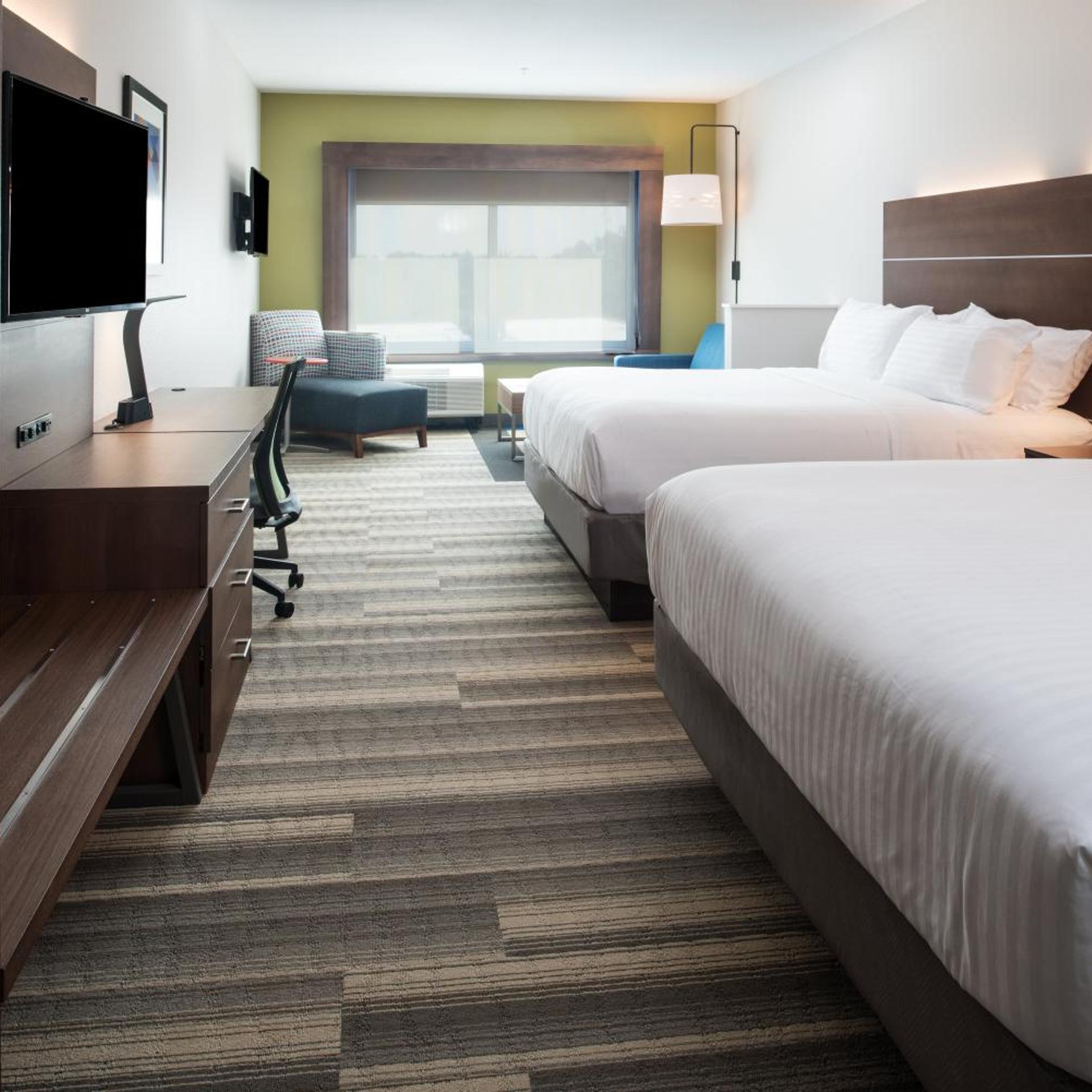 Deluxe, Twin Beds, Accessible