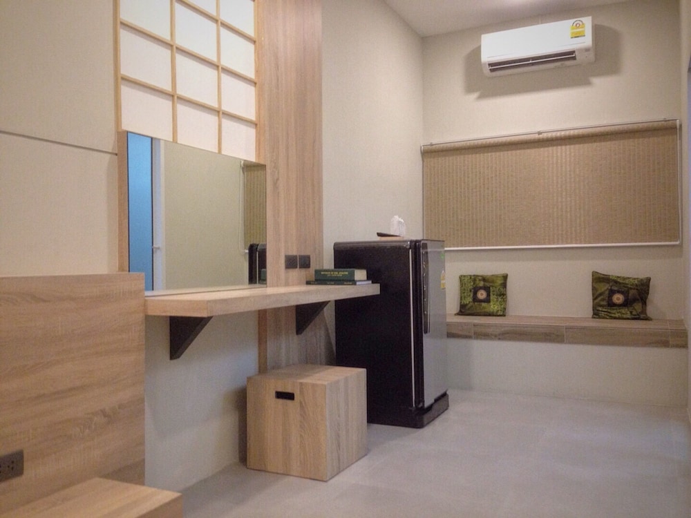 Zenith Residence Hotel 8/45