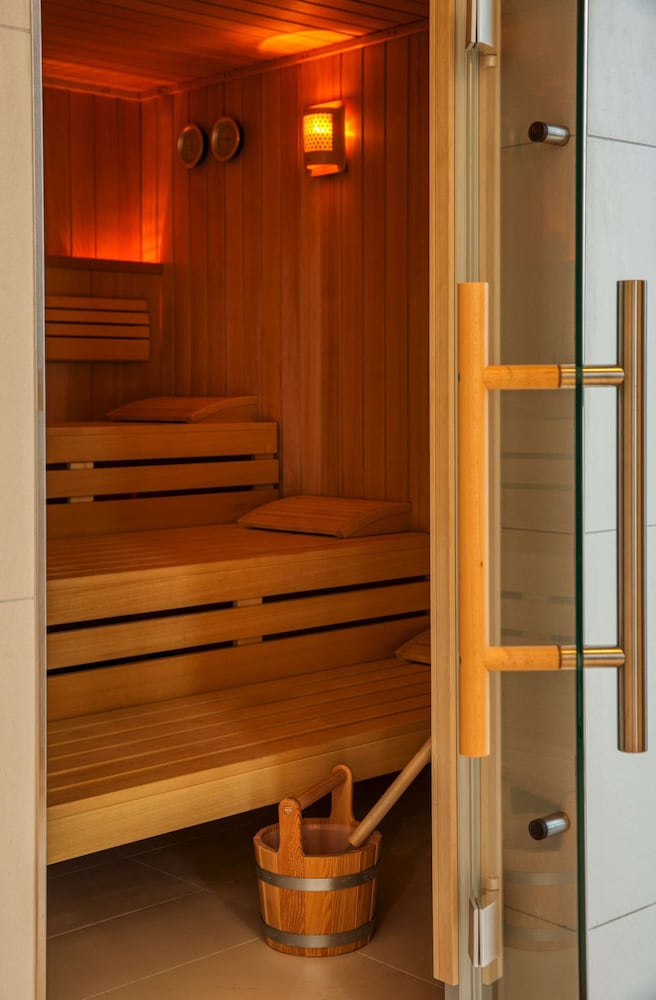 IntercityHotel Amsterdam Airport 34/60