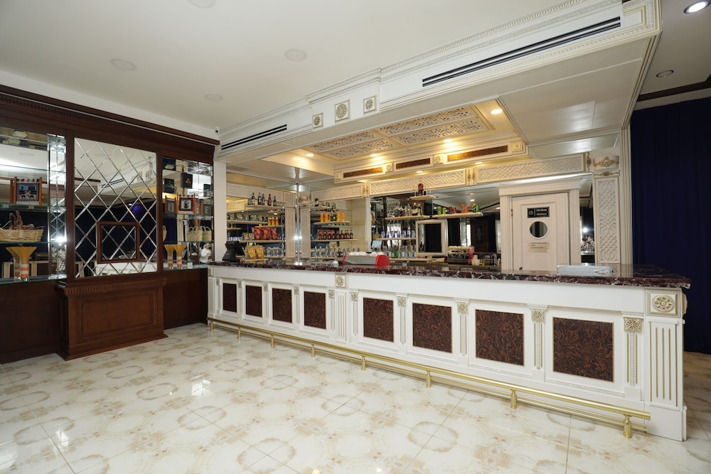 Lobby at Alis Hotel Baku, BAKU