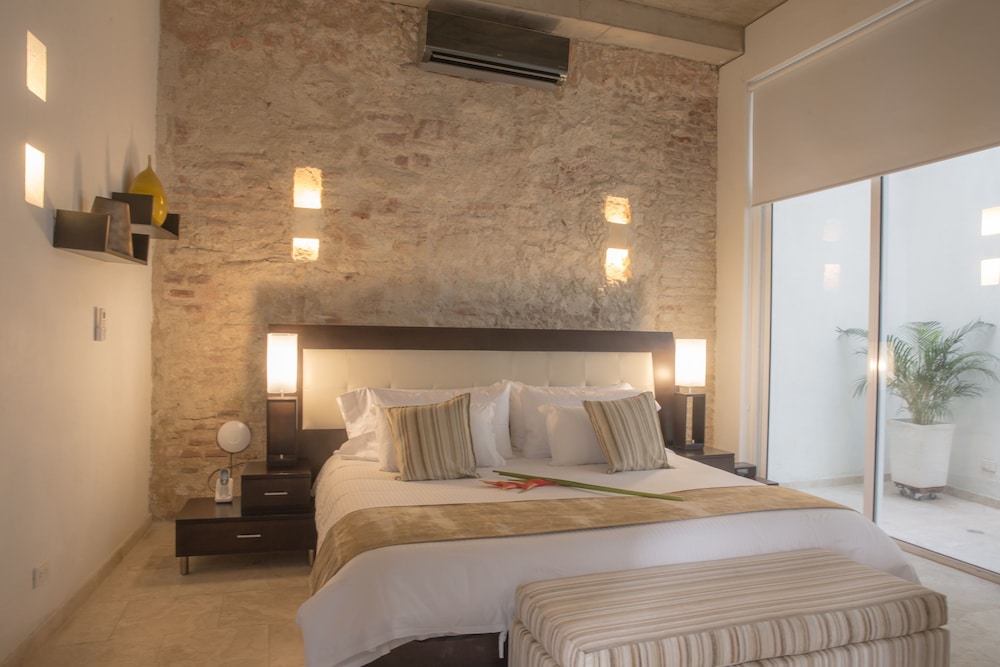 CASA CLAVER LOFT BOUTIQUE HOTEL 36/68