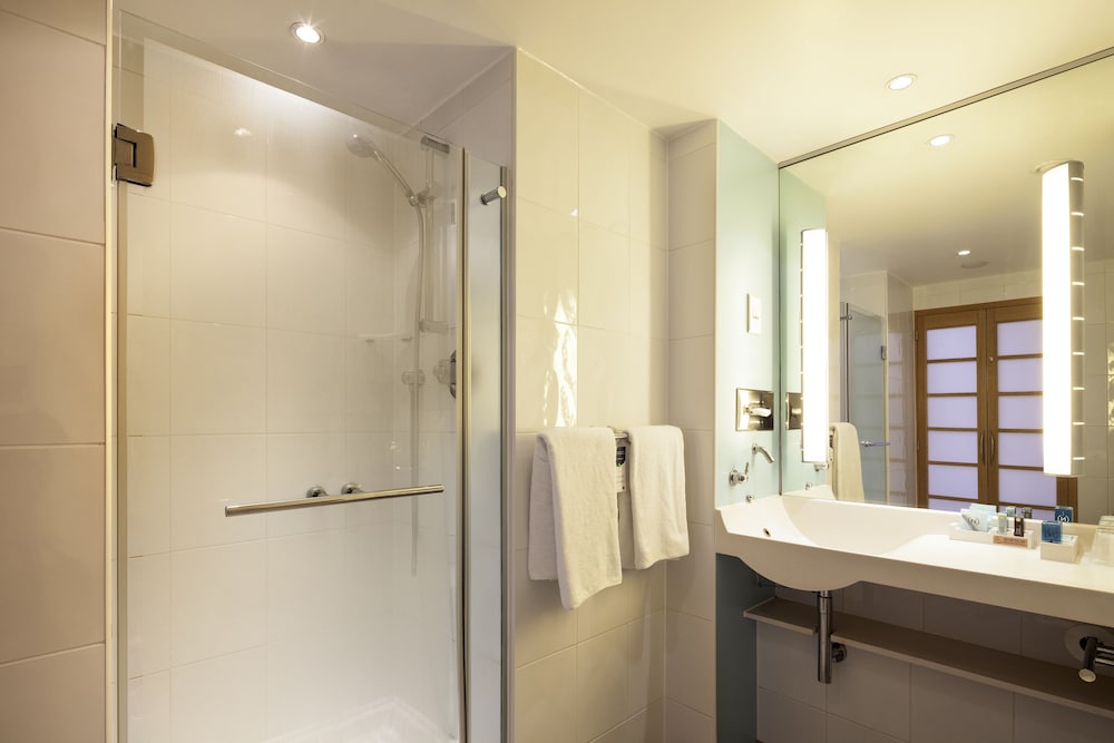 Novotel London Wembley 24/74