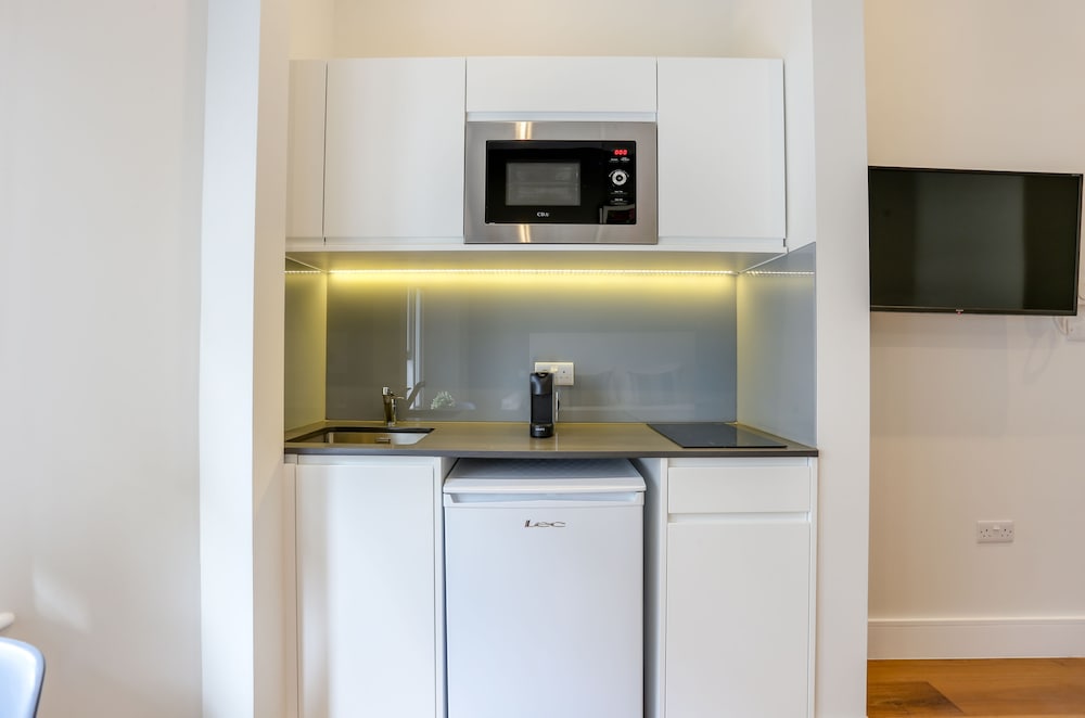 Queensborough Terrace Serviced Apartments 49/50