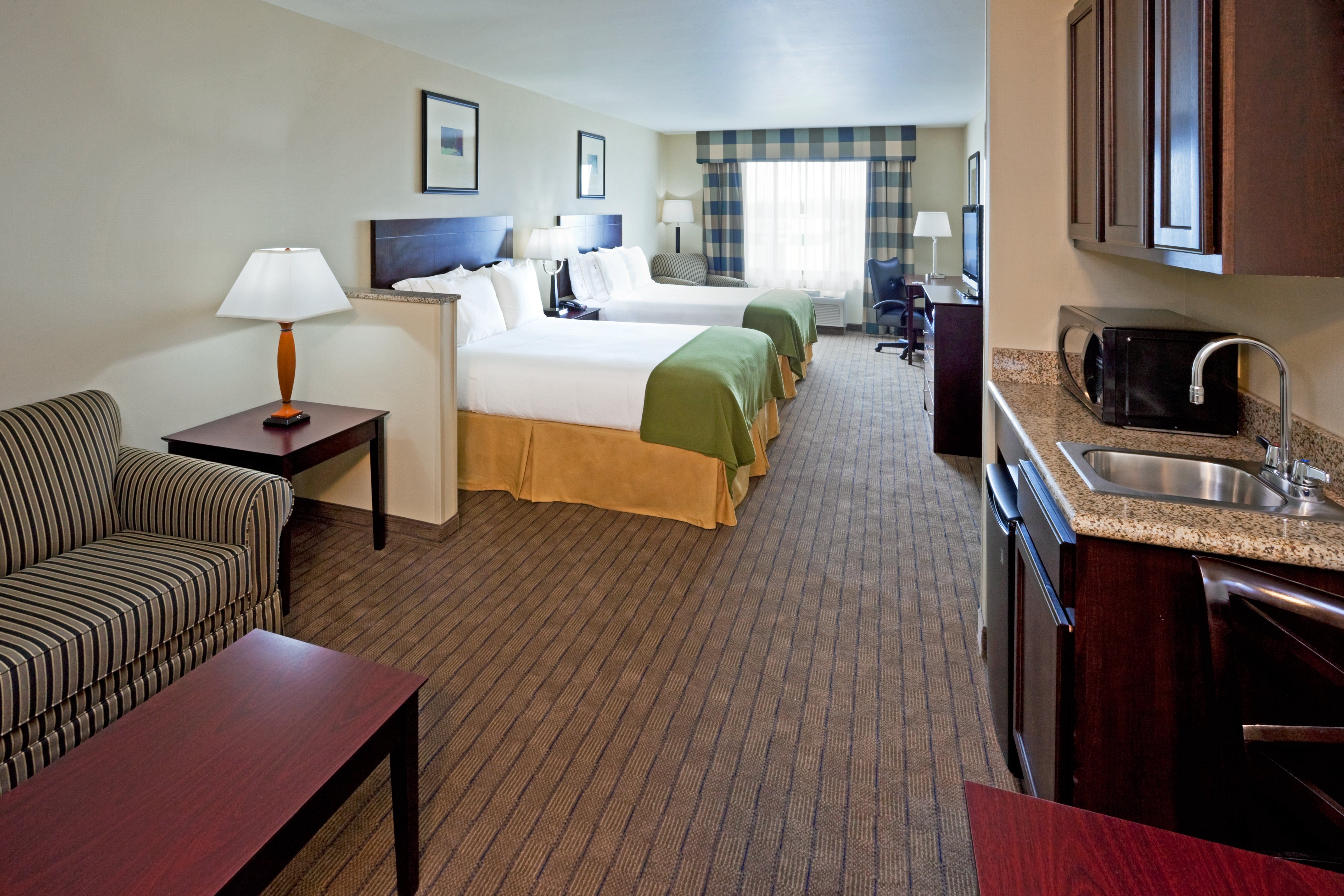 Holiday Inn Express & Suites Syracuse North - Airport Area 23/68