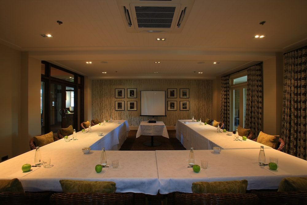 Distinction Te Anau Hotel and Villas 32/68