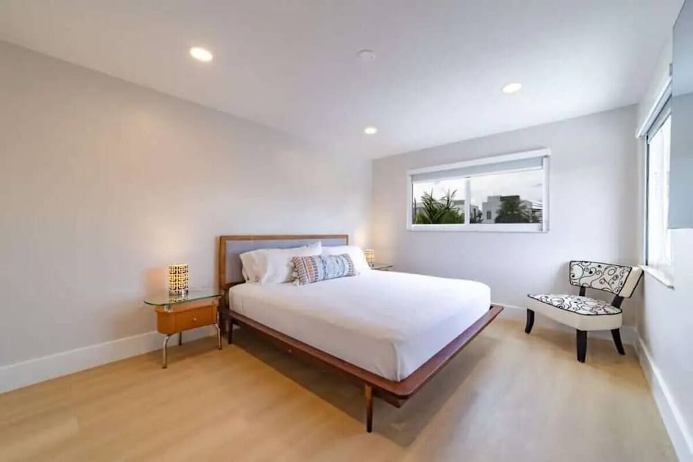 EXCLUSIVE, APARTMENT