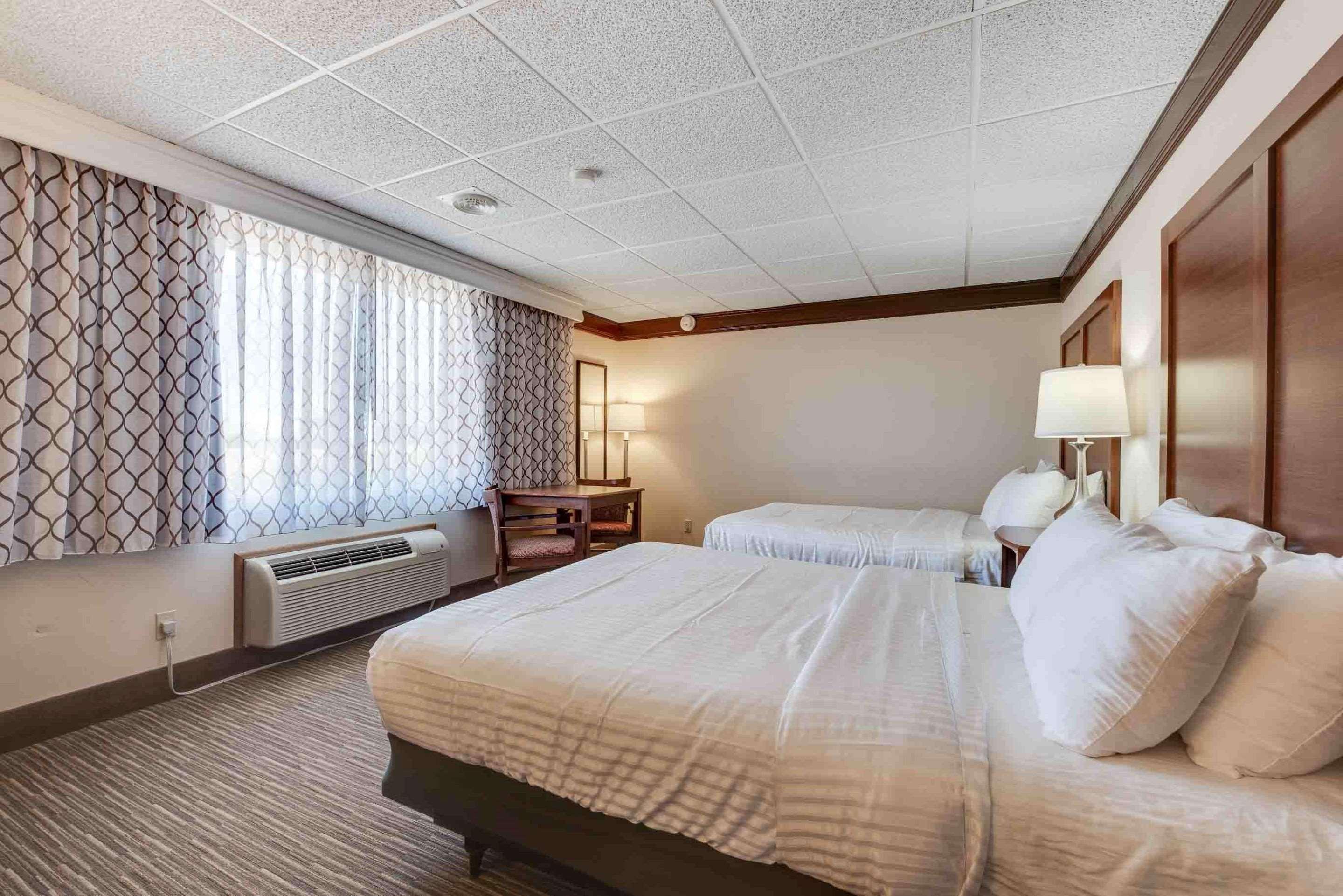 Room, 2 Double Beds, Castle View