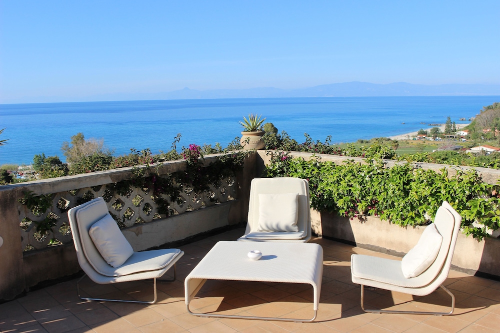 Villa Paola 25/49