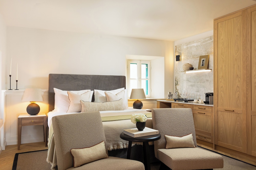 Boutique Hotel Stari Grad 12/42