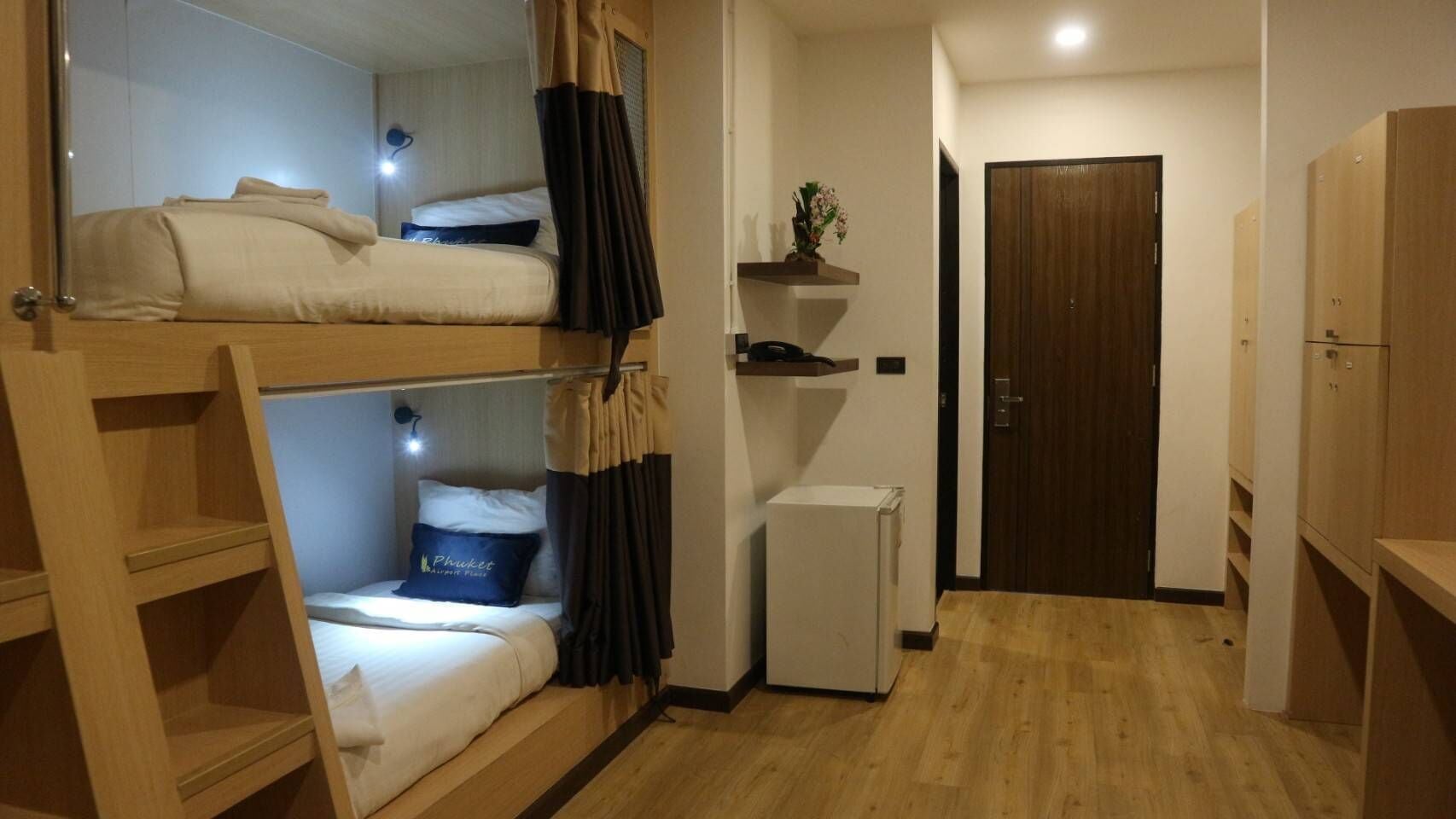 سكن مشترك مختلط قياسي، Phuket Airport Place 3/3